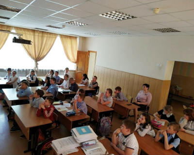 Учебный год подходит к концу, и вместе с ним закончились наши экоуроки в рамках гранта для проекта Крышечки ДоброТЫ. pic 3